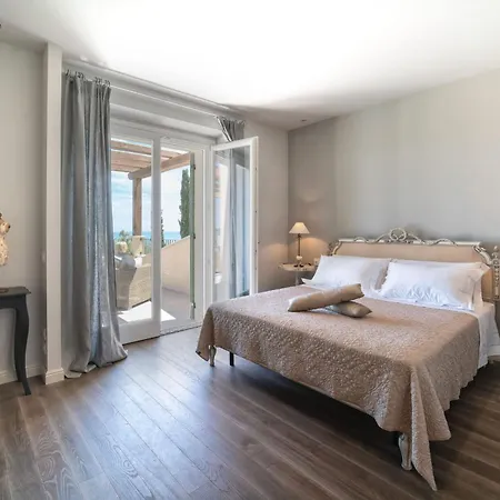 Villa Vecchioni Civitanova Alta