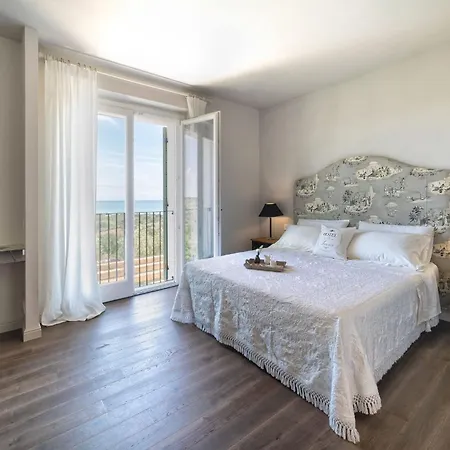 Vecchioni Villa Civitanova Alta